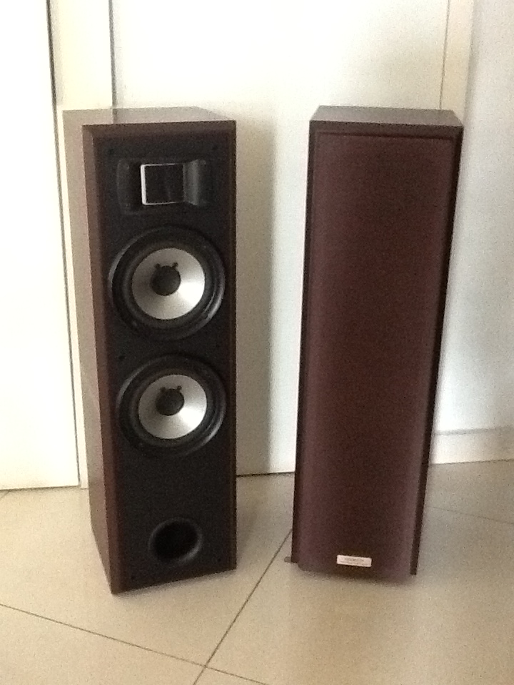 SPEAKERS1.JPG