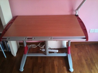 desk11.jpg
