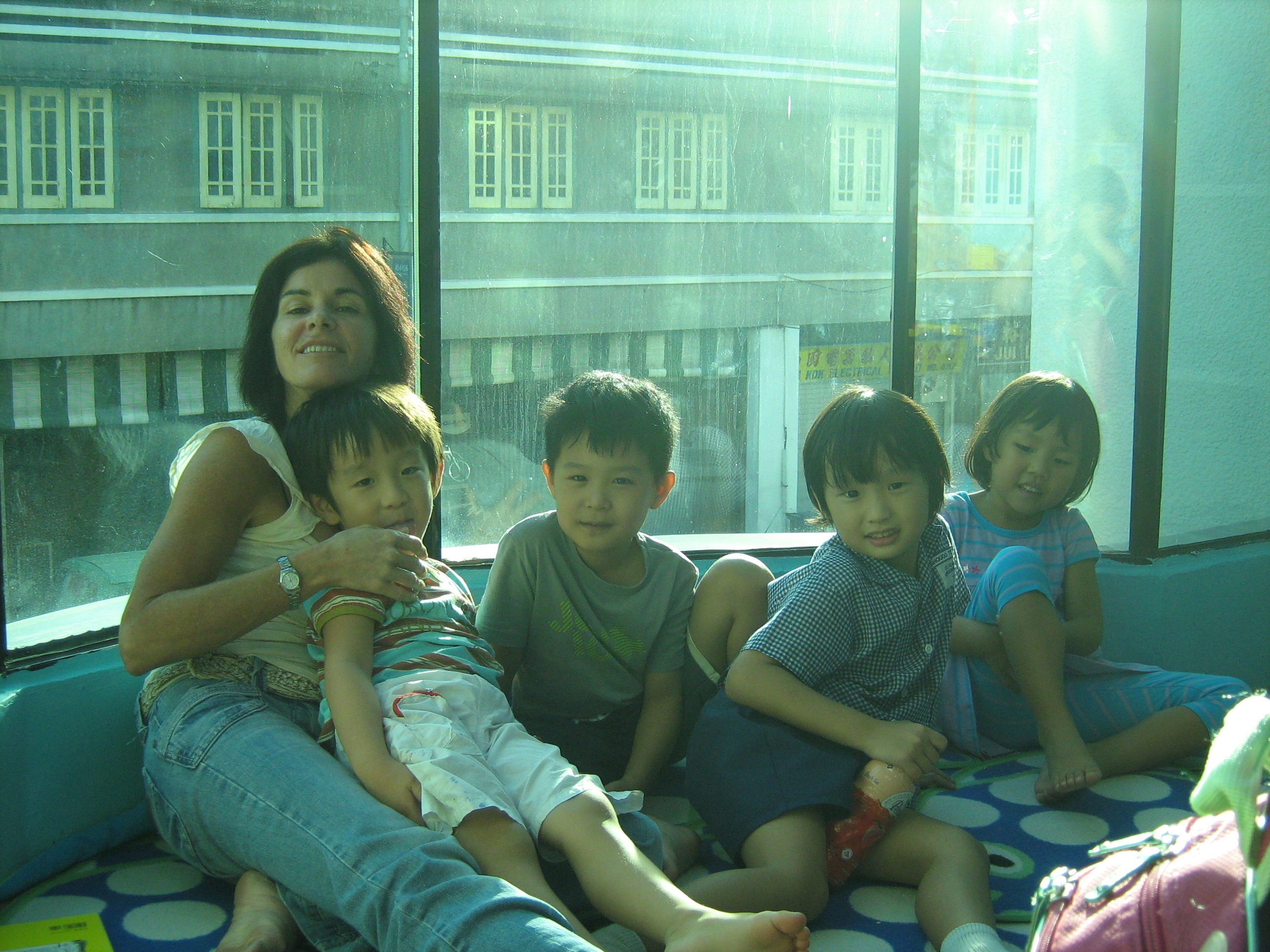 job_m_sonda_at_hess_with_kids_12001.jpg