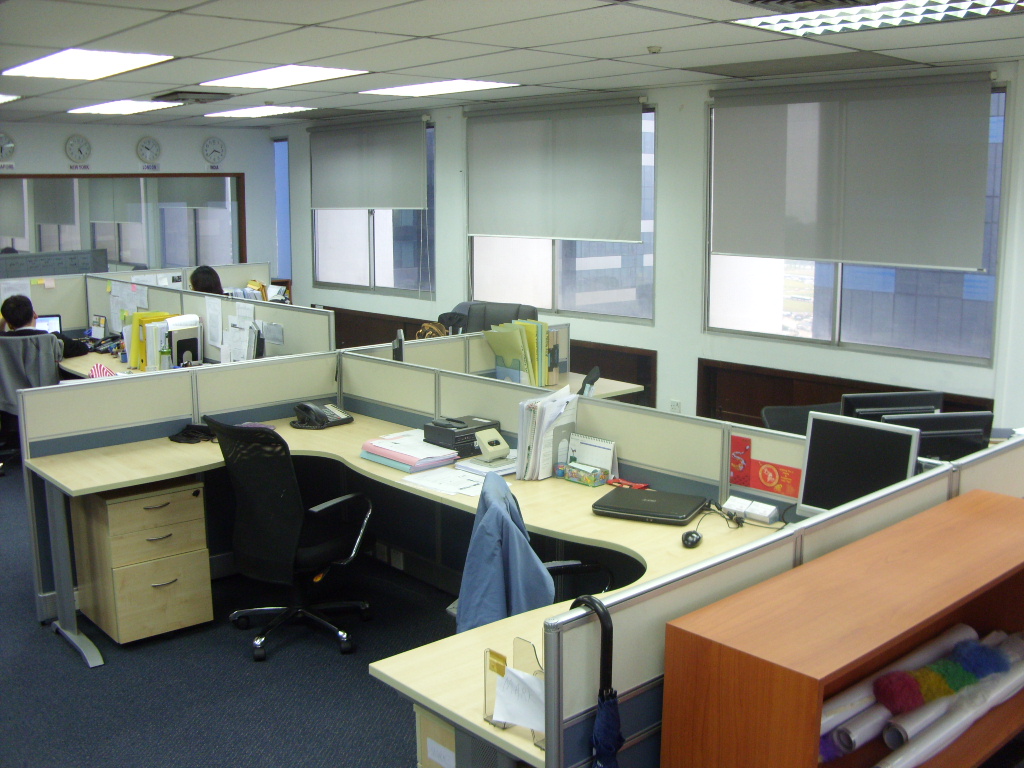 local1_OFFICE3001.JPG