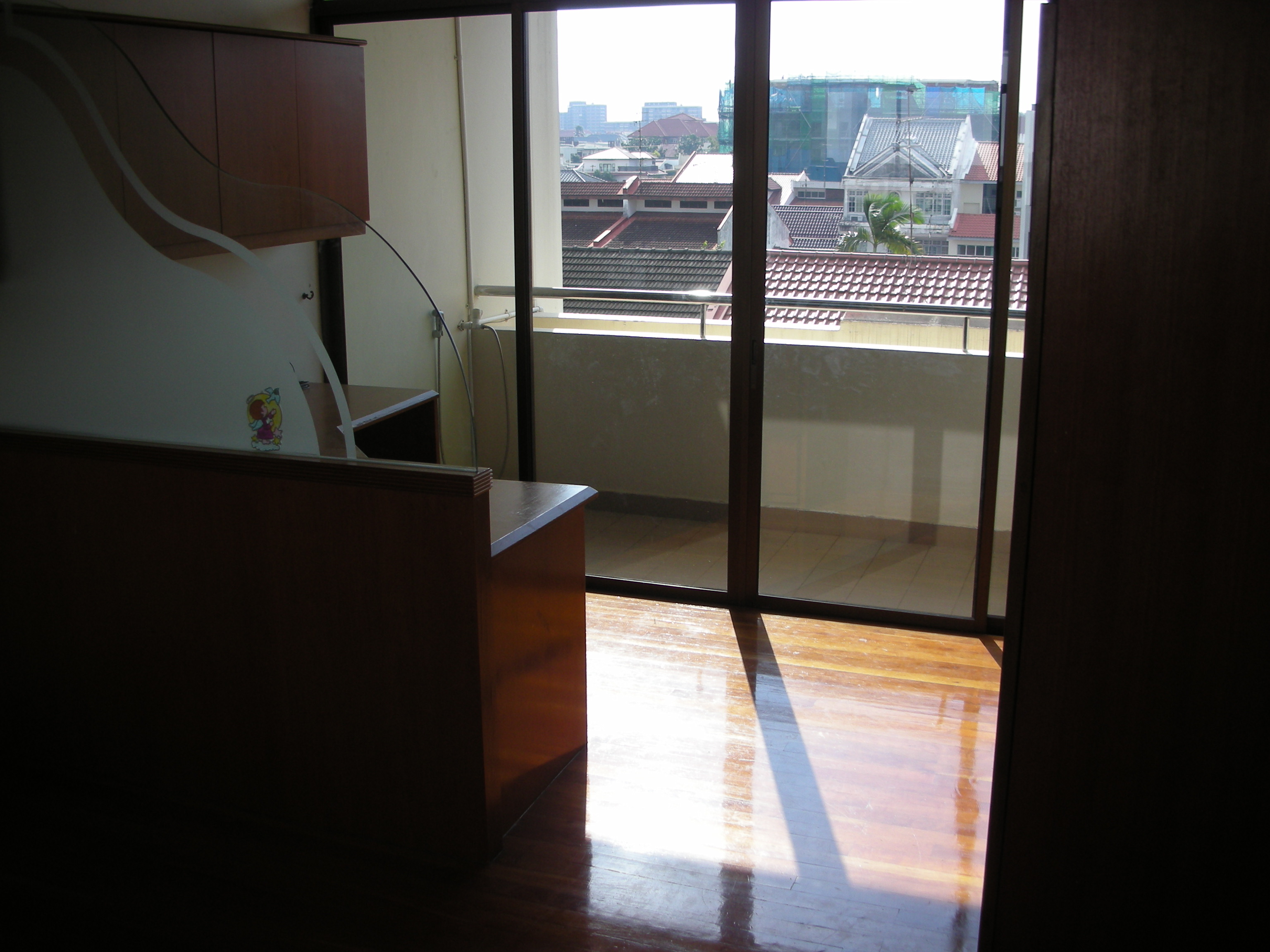 local1_master_room_1_53001.jpg