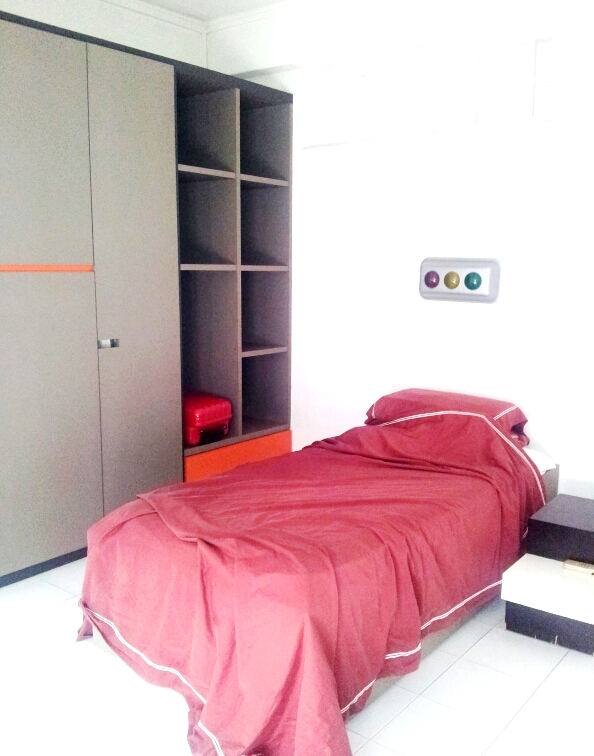 local1_room13001.jpg