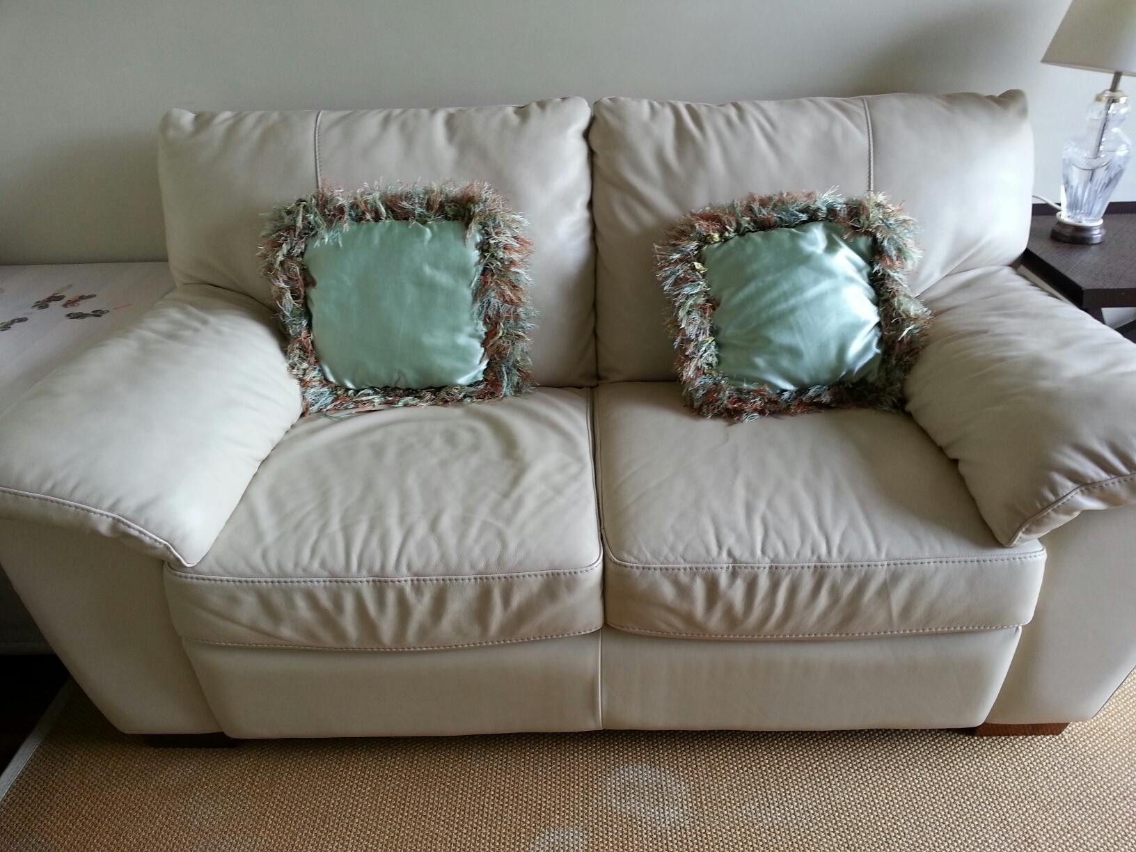 mkt_2seater_sofa1001.jpg