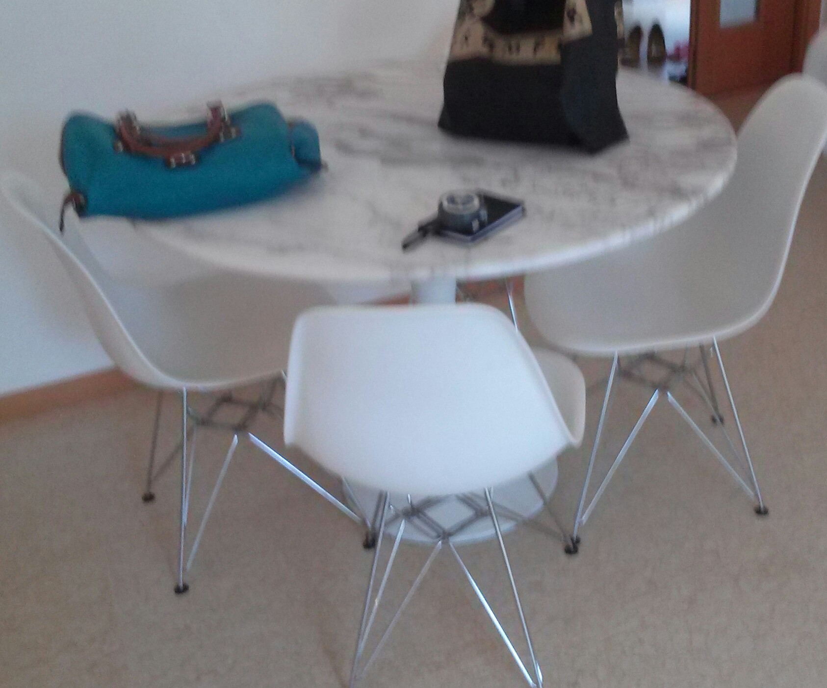 mkt_CAM00195011001.jpg