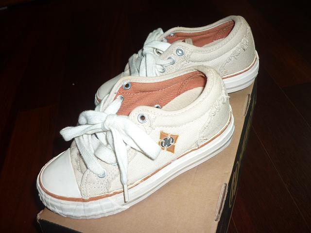 mkt_Heelys11001.JPG