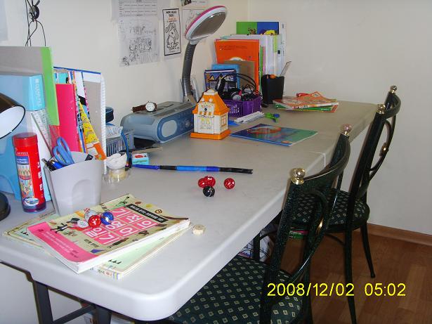 mkt_desk_22003.JPG