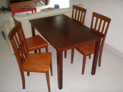 mkt_dining2001.jpg