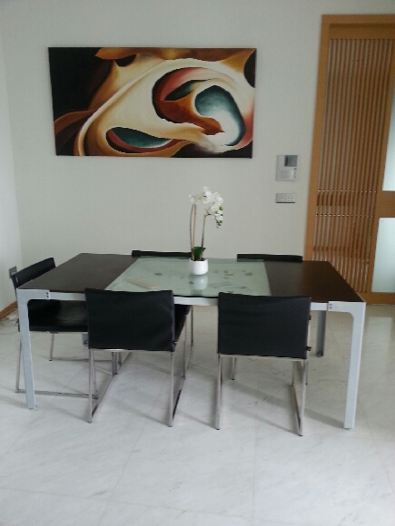 mkt_dinning_table1.jpg