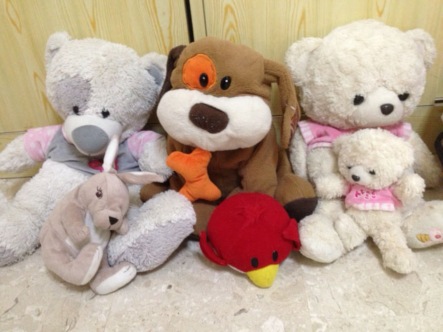 mkt_dolls1001.jpg