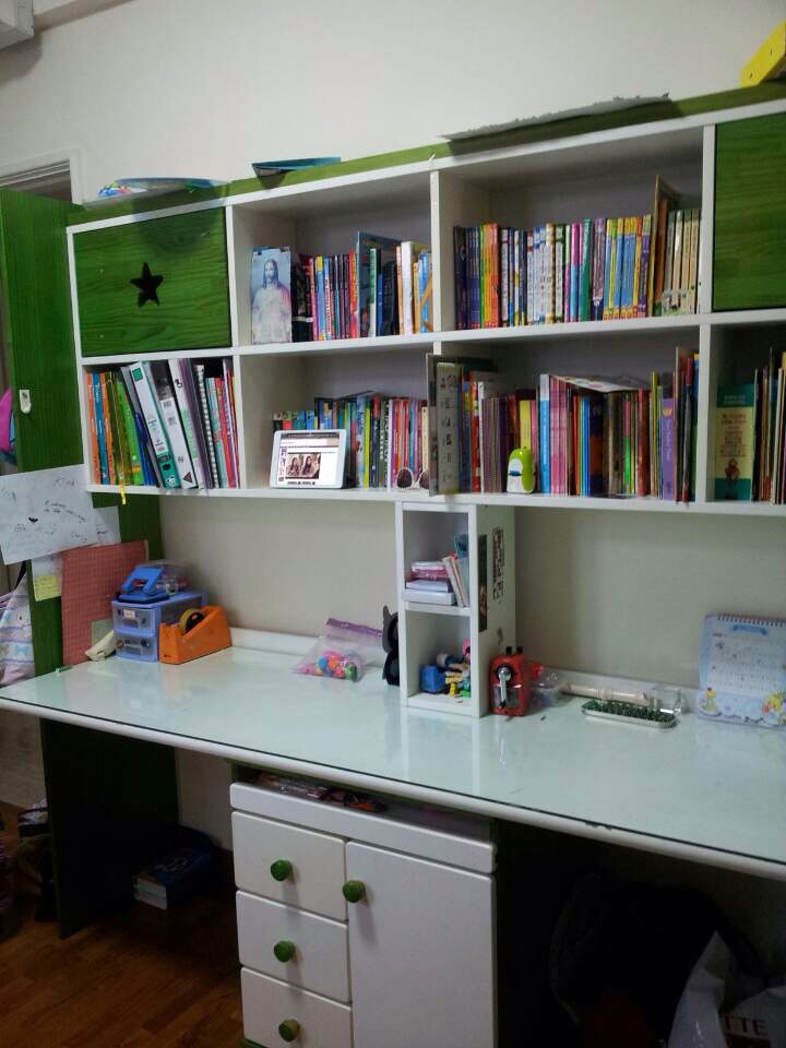 mkt_image1066.jpg