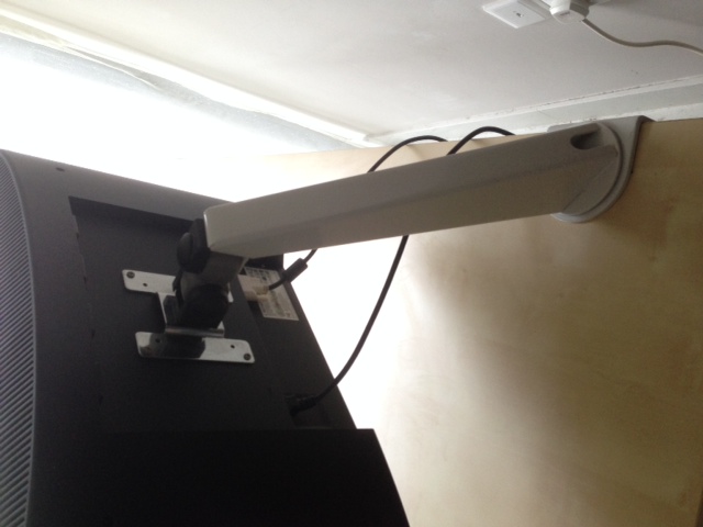 mkt_monitor_arm1001.jpg