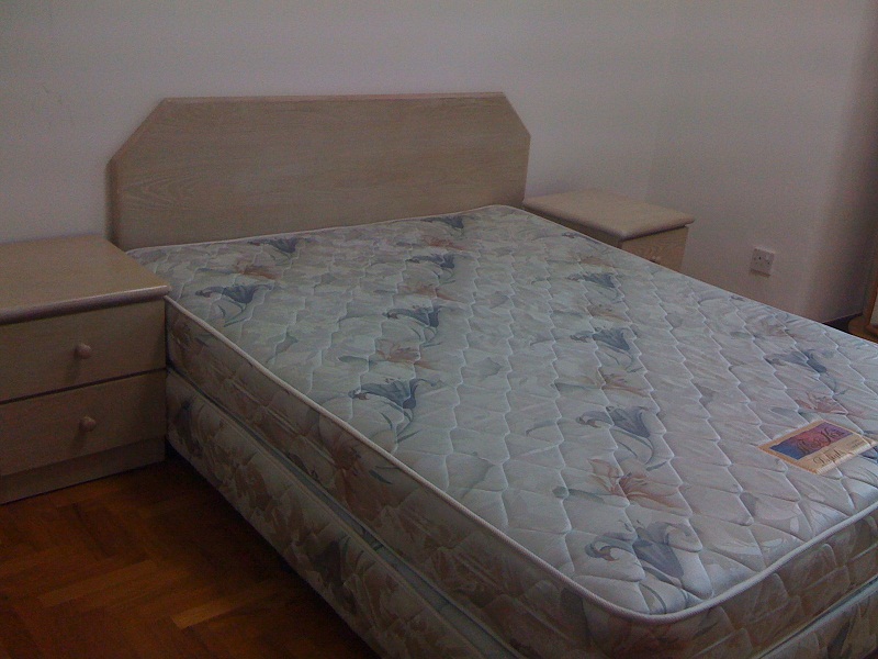 mkt_null2805.jpg