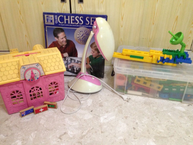 mkt_toys1002.jpg