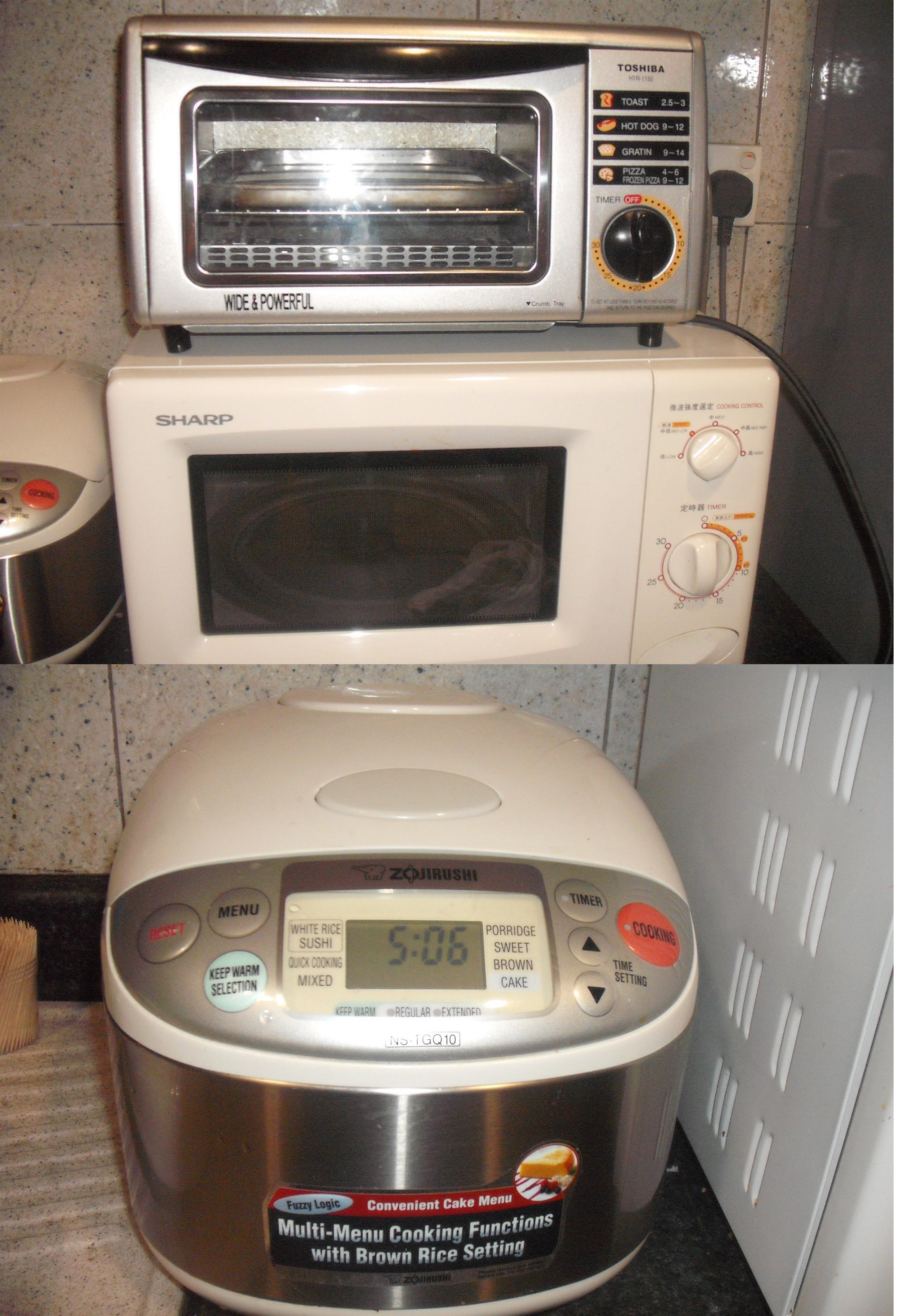 mkt_two12001.jpg