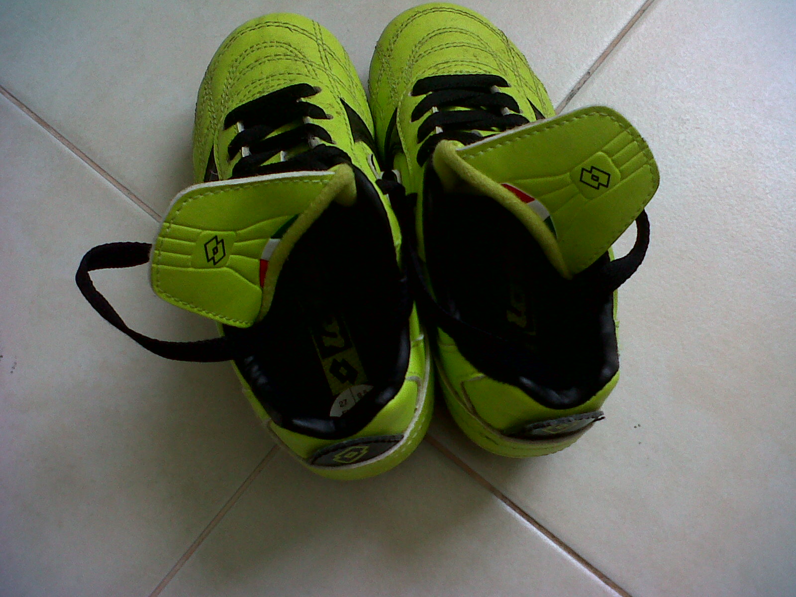 soccer_shoes11.jpg