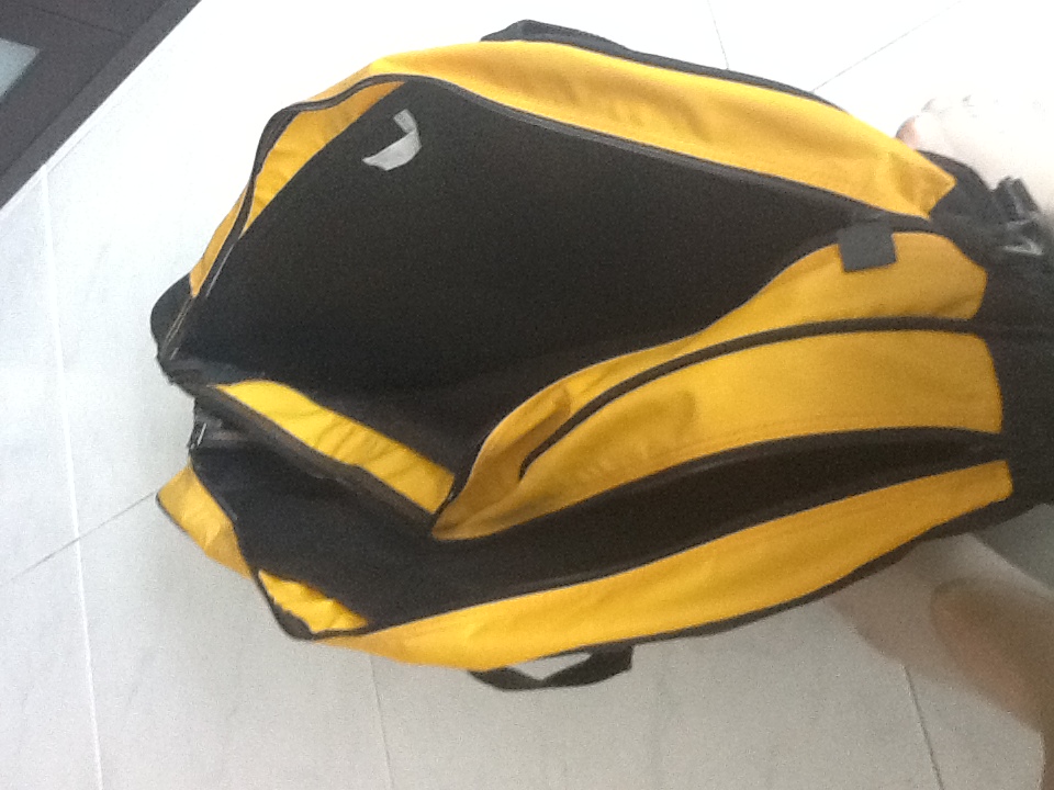 tennis_bag1.JPG