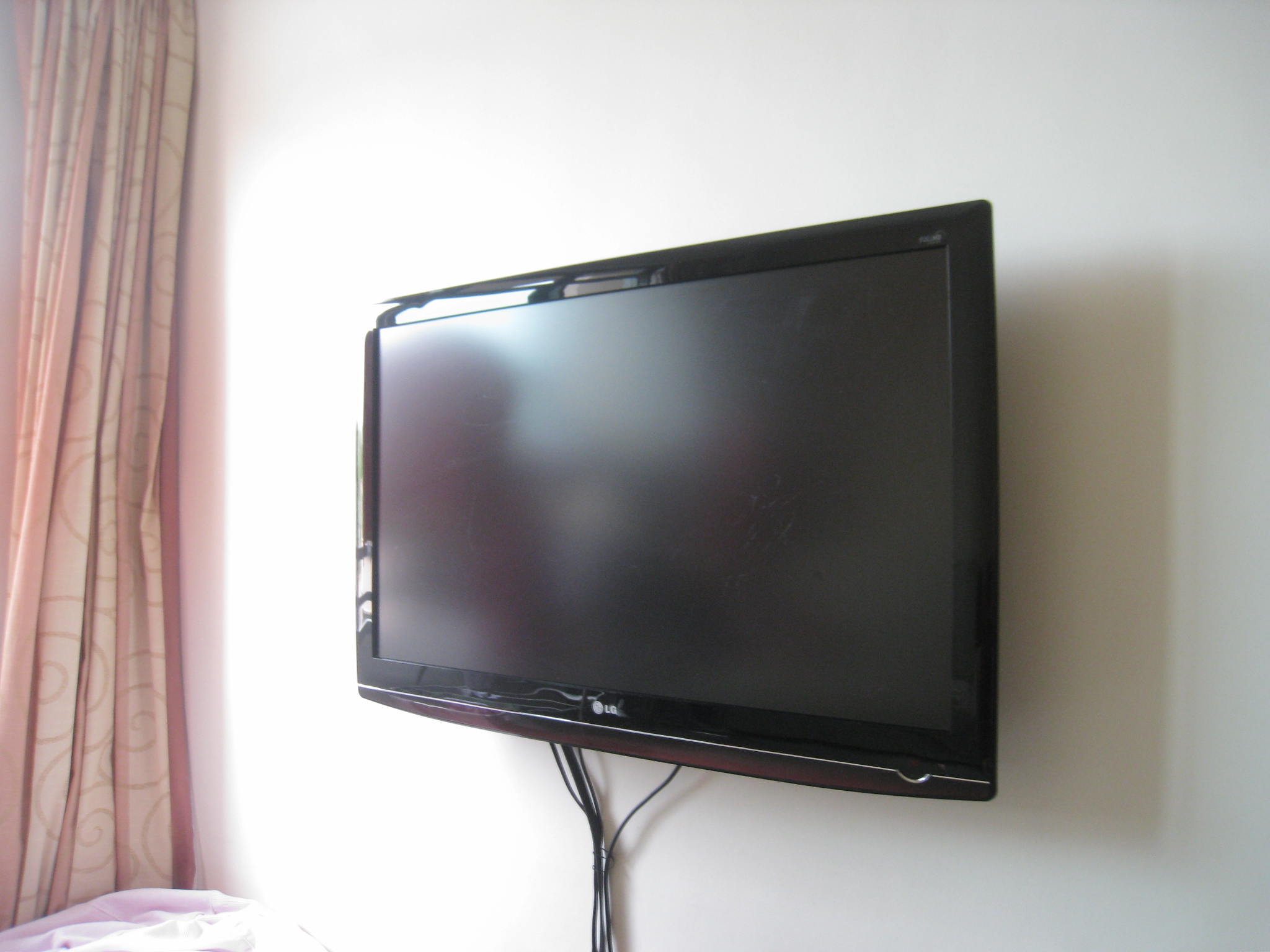 tv2.jpg